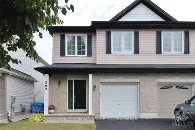 209 TEWSLEY Drive, Blossom Park - Airport and Area, ON K1V 0Y7