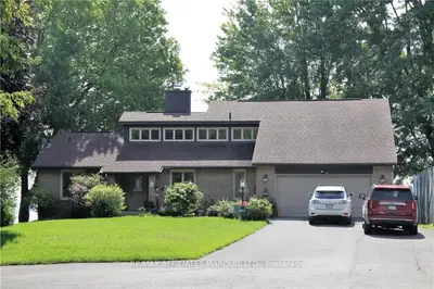 22084 OLD HIGHWAY 2 Road, South Glengarry, ON K0C 1E0