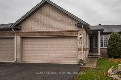 11 TRUMP Avenue, Carlington - Central Park, ON K2C 4A7