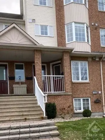 4486 HARPER Avenue, Cyrville - Carson Grove - Pineview, ON K1J 1E1