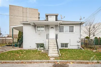 245 PARK Street, Vanier and Kingsview Park, ON K1L 7G7