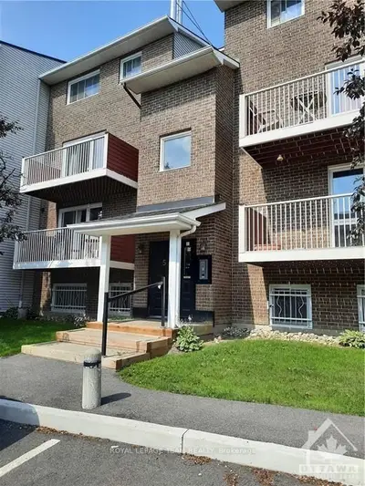 1589 ST BERNARD Street 501, Blossom Park - Airport and Area, ON K1T 3H7