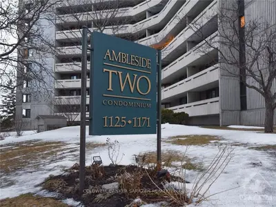 1171 AMBLESIDE Drive 1609, Woodroffe, ON K2B 8E1