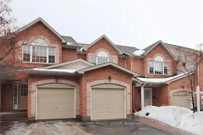 28 GLENHAVEN, Billings Bridge - Riverside Park and Area, ON K1V 2B9