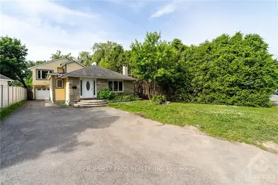 8 Appleford Street, Beacon Hill North - South and Area, ON K1J 6T9