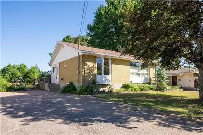 666 ELGIN Street, Laurentian Valley, ON K8A 4H5
