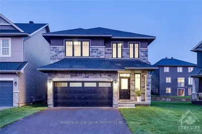 75 ZAATIIK Grove, Blossom Park - Airport and Area, ON K1X 0E7