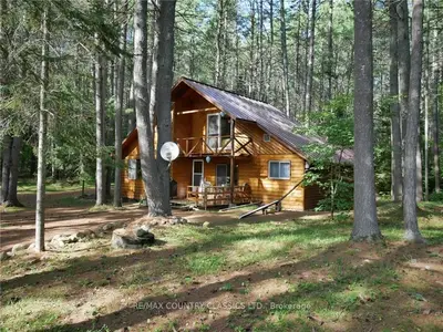 1301 Dombroskie Road, Madawaska Valley, ON K0J 1B0