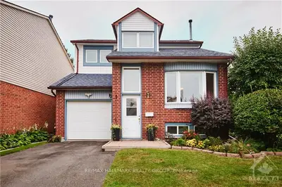 109 GREENBORO Crescent, Hunt Club - South Keys and Area, ON K1T 1W7