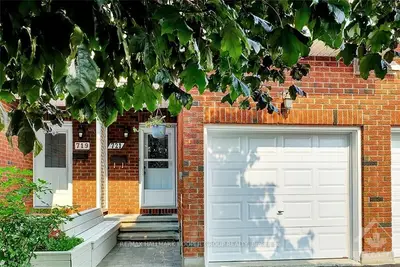 721 MELBOURNE Avenue, Carlingwood - Westboro and Area, ON K2A 1X4