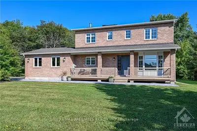 2480 LOOKOUT Drive, Orleans - Cumberland and Area, ON K4C 1B7