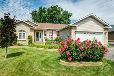 6 WINTONIA Drive, North Dundas, ON K0C 2K0