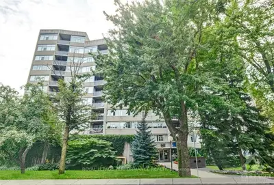 60 MCLEOD Street 705, Ottawa Centre, ON K2P 2G1