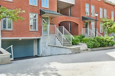 20 Charlevoix Street 26, Vanier and Kingsview Park, ON K1L 8K5