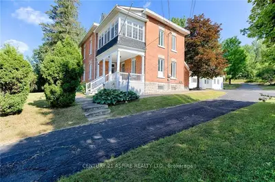 299 BONNECHERE Street W, Bonnechere Valley, ON K0J 1T0