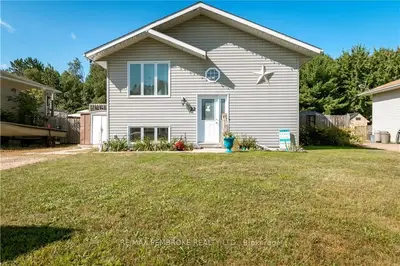 22 JOSEPH Street, Laurentian Hills, ON K0J 1J0