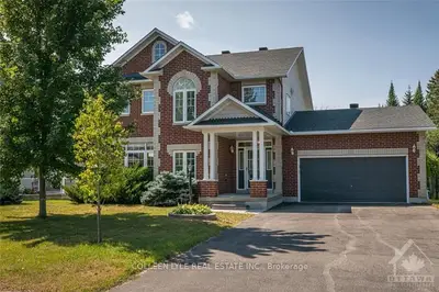 34 SMOKETREE Crescent, Stittsville - Munster - Richmond, ON K2S 2B8