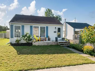4 Churchill Avenue, Smiths Falls, On K7a 3h4