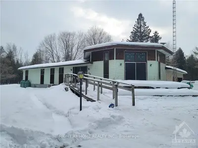 1792 MANOTICK STATION Road, Greely - Metcalfe - Osgoode - Vernon and Area, ON K4P 1M9
