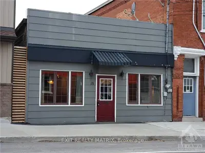 18 MAIN Street S, North Glengarry, ON K0C 1T0