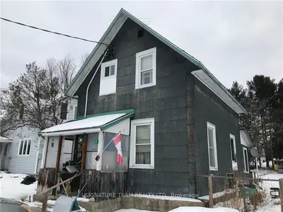 14 THUR Street, North Algona Wilberforce, ON K0J 1X0