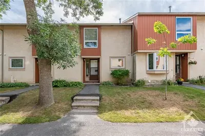 35 WOODFIELD Drive D, Tanglewood - Grenfell Glen - Pineglen, ON K2G 3Y6