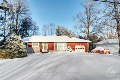 23 BRADLEY Street, Stittsville - Munster - Richmond, ON K2S 1M9