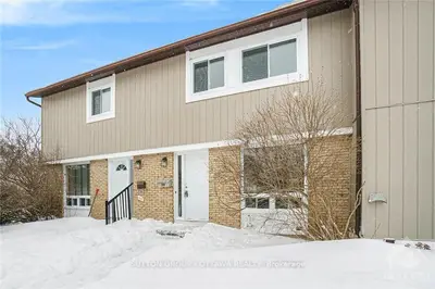 239 THISTLEDOWN Court, Barrhaven, ON K2J 1N1