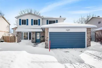 1095 CHABLIS Park, Orleans - Convent Glen and Area, ON K1C 2T5