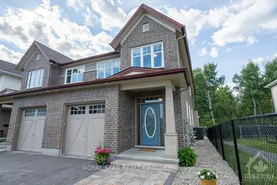 895 BUNCHBERRY Way, Blossom Park - Airport and Area, ON K1T 0L7