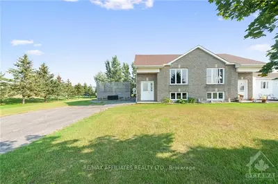 2594 ST PASCAL Road, Clarence-Rockland, ON K0A 3N0