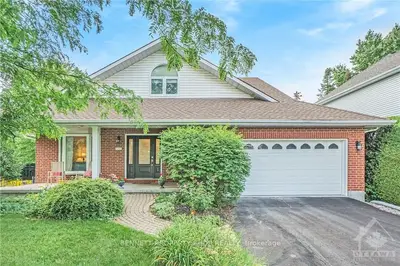 6 HEARN Crescent, Stittsville - Munster - Richmond, ON K2S 1R7