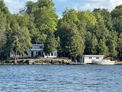 56 R7 Road, Rideau Lakes, ON K0G 1W0