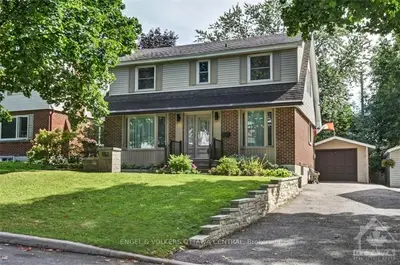 152 BEGONIA Avenue, Alta Vista and Area, ON K1H 6E4