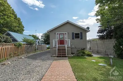 101 RIVER Road A, Front of Leeds & Seeleys Bay, ON K0E 1L0