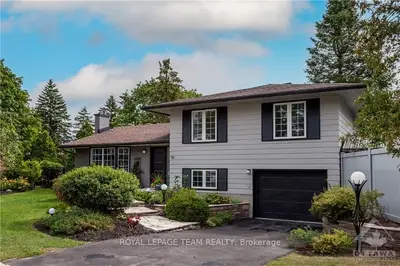 30 CONDOR Drive, Hunt Club - Windsor Park Village and Area, ON K1V 9B9