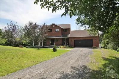 257 CLIFFORD CAMPBELL Street, Carp - Dunrobin - Huntley - Fitzroy and Area, ON K0A 1X0