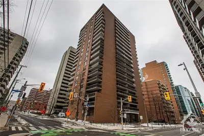 475 Laurier Avenue W 1504, Ottawa Centre, ON K1R 7X1