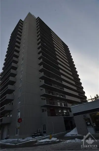 158B MCARTHUR Avenue 1708, Vanier and Kingsview Park, ON K1L 8C9
