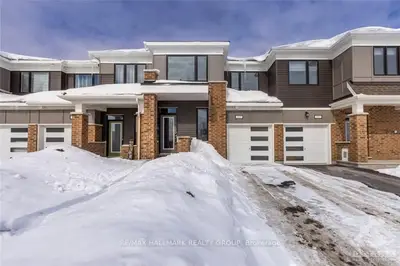 305 SWEETVALLEY Drive, Orleans - Cumberland and Area, ON K4A 5J5