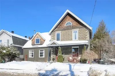 21 QUEEN MARY Street, Overbrook - Castleheights and Area, ON K1K 1Y1