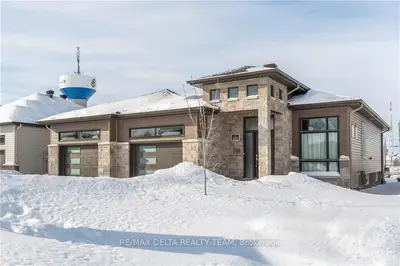 223 Versaille Street, Alfred And Plantagenet, On K0a 3k0