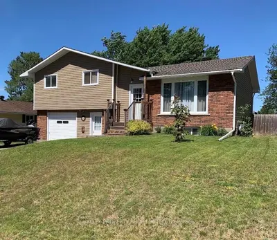 84 HEMLOCK Street, Petawawa, ON K8H 3C2