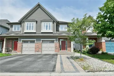 154 FLAT SEDGE Crescent, Blossom Park - Airport and Area, ON K1T 0G8