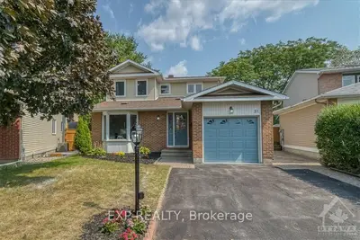 31 MAPLE VIEW Crescent, South of Baseline to Knoxdale, ON K2G 5J7