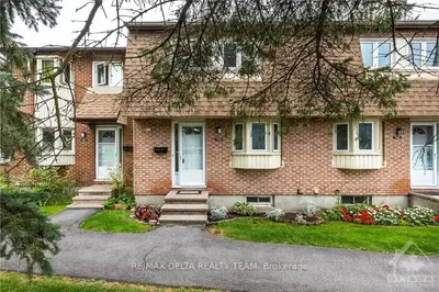 1762 LAMOUREUX Drive D, Orleans - Cumberland and Area, ON K1E 2N4