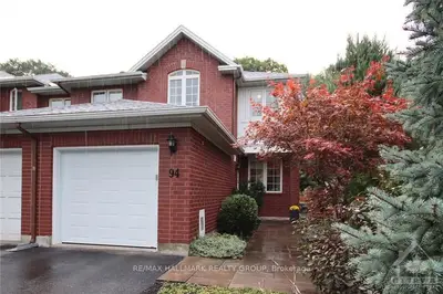 94 TRUMP Avenue, Carlington - Central Park, ON K2C 4A2