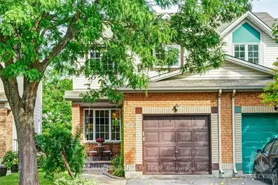 852 COMO Crescent, Orleans - Cumberland and Area, ON K4A 3Z9