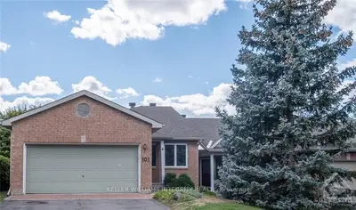 101 QUINTERRA Court, Hunt Club - Windsor Park Village and Area, ON K1V 1K9