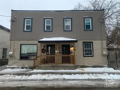 337-339 CYR Avenue, Vanier and Kingsview Park, ON K1L 7N8